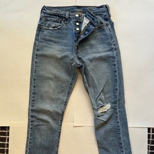 501 levi's skinny ripped jeans